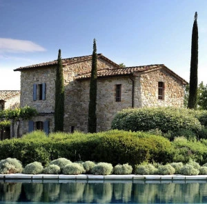 Aménagement d'extérieur à Tourrettes-sur-Loup | JARDIN MEDITERRANEEN


